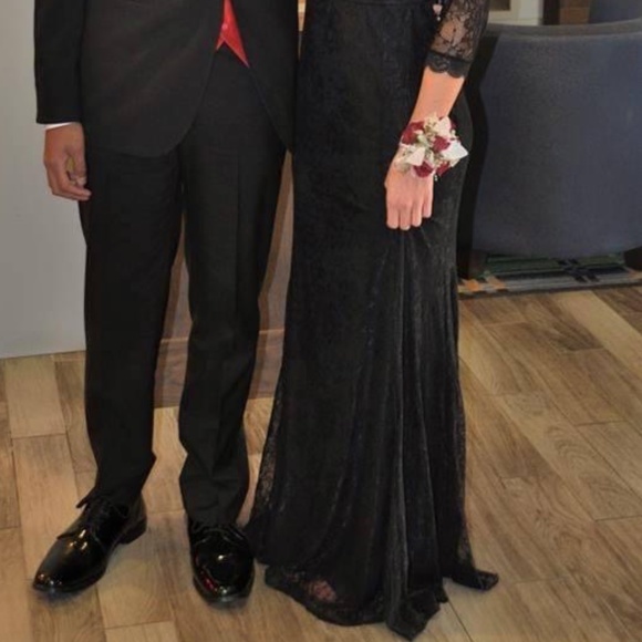 Black Lace Formal Dress - Picture 4 of 4